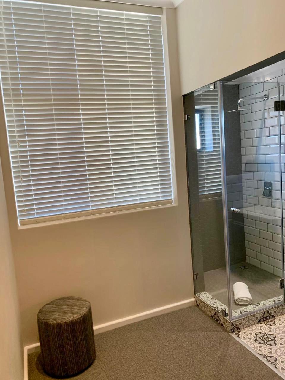 Oyster Lagoon Villa - Luxurious 2 Bed Apartment In Knysna Eksteriør billede