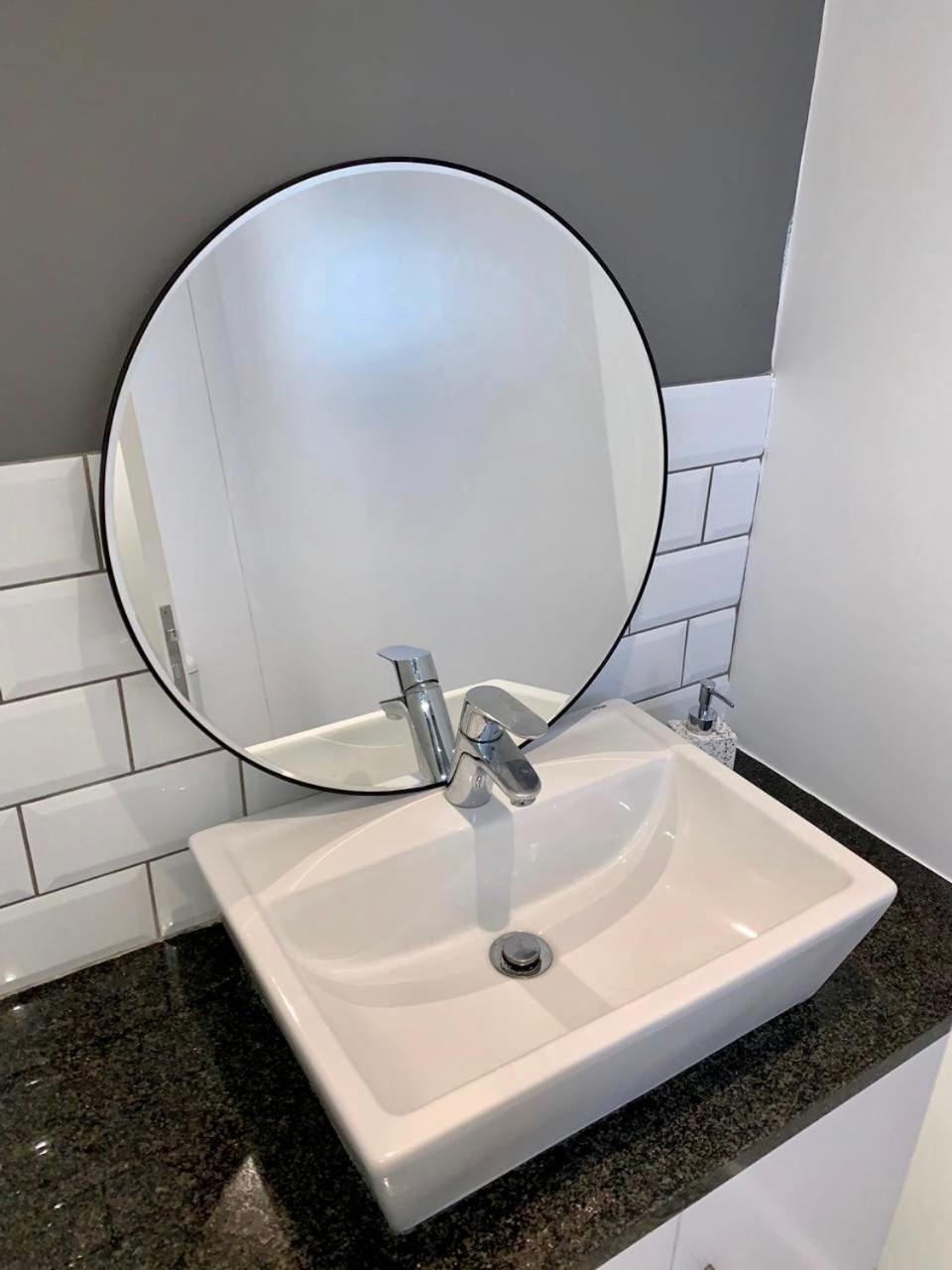 Oyster Lagoon Villa - Luxurious 2 Bed Apartment In Knysna Eksteriør billede